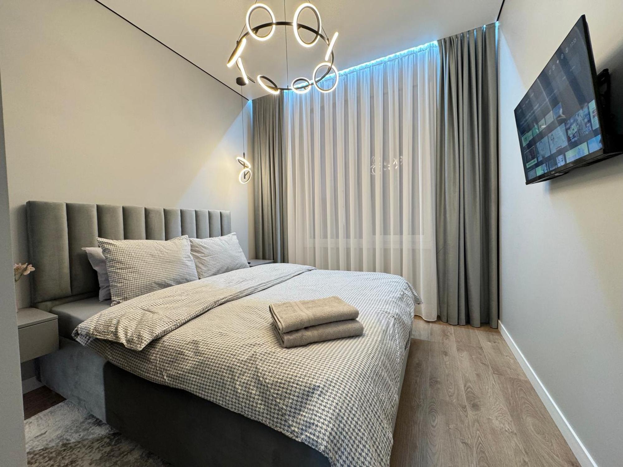 Two Bedroom Apartment In The Center, With Parking, Address Avram Iancu 32 基希讷乌 外观 照片