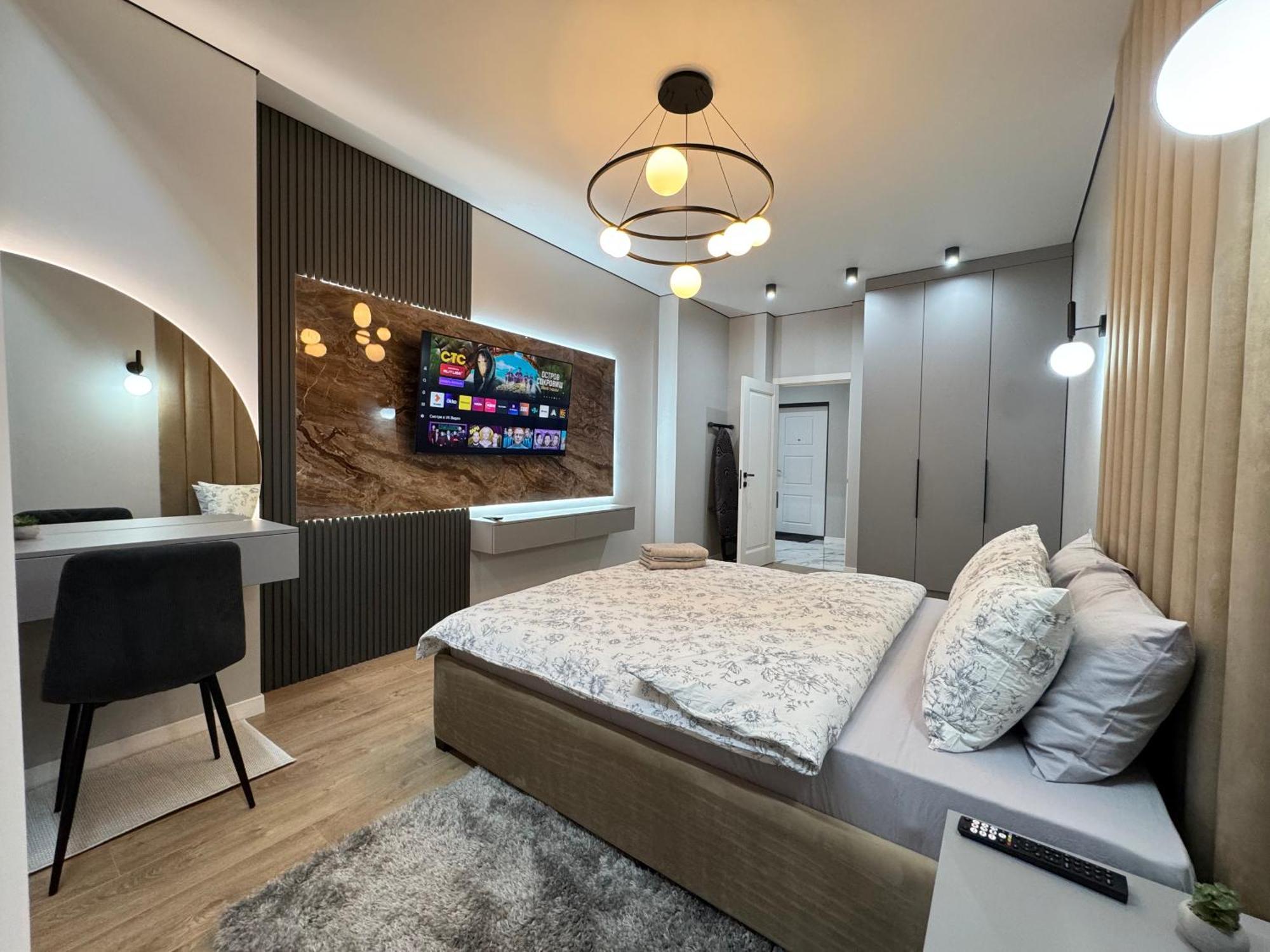 Two Bedroom Apartment In The Center, With Parking, Address Avram Iancu 32 基希讷乌 外观 照片